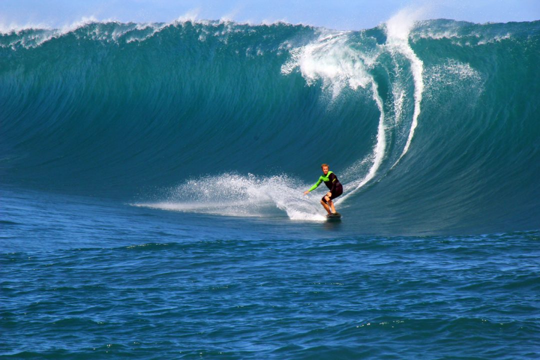 Crystal Stafford, teahupoo, Tahitit