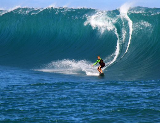 Crystal Stafford, teahupoo, Tahitit